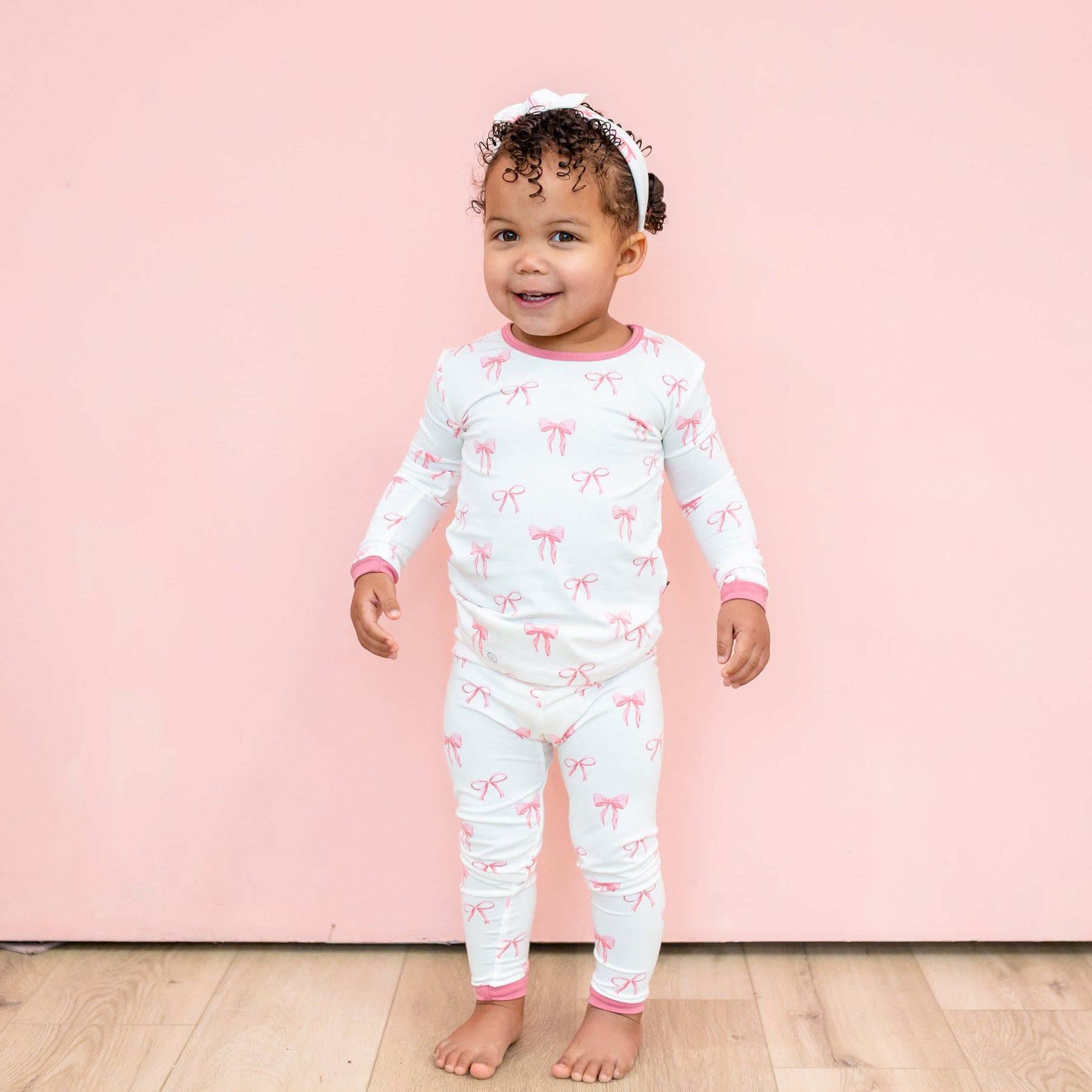 Long Sleeve Pajamas in Bow