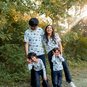 Women's Relaxed Fit V-Neck in Journey